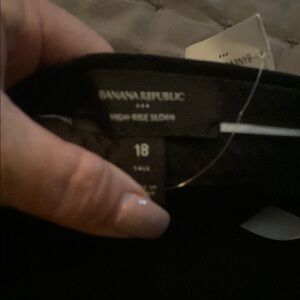 Banana Republic Black High-Rise Sloan . Brand new never worn tag on